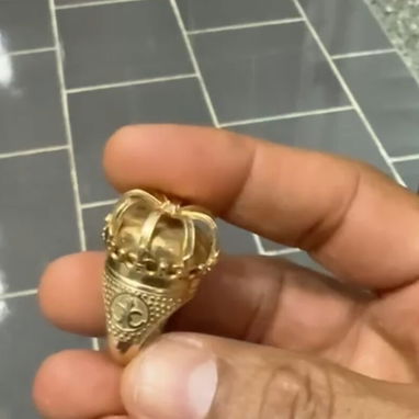 Una joya diferente como la que andabas Buscando - 3/4
