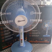 Ventiladores recargable de Mesa y pedestal - Img 57081237
