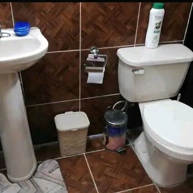 Propiedad en Bajos e interior en Perfecto Estado Constructivo   Ubicado en 19 y 52 Playa. - Img 121643275