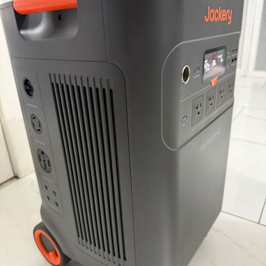 PLANTA ELECTRICA JACKERY EXPLORER 5000 PLUS DE 7200 W HASTA 14400 W , 220/110 V.NUEVA - Img 121127531