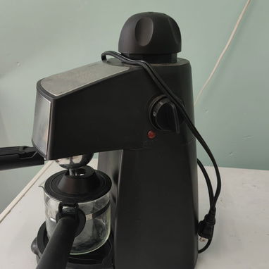 Cafetera electrica marca ROYAL a 50usd - Img 120862083