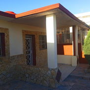 🏡*164_VENTA DE CASONA EN SAN MIGUEL ( A cuadras de la tienda de la cuevita o cerca de la calle 4ta q'va para 8 vías)* - Img 58137929