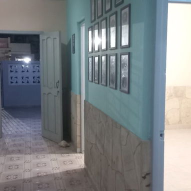 Venta de Biplanta en el vedado cerca del mar - Img 122587453