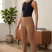 Pantalón Deportivo Acampanado Talla XL • Estilo Confort 20 USD - Img 55523946