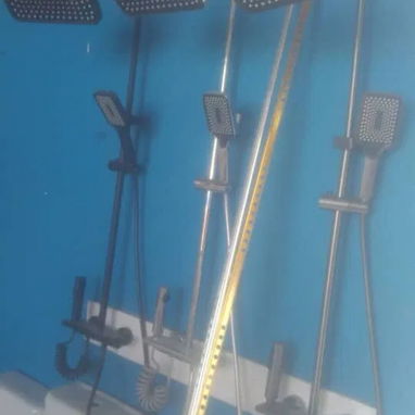 DUCHAS DIGITALES DE CUATRO TIROS DE AGUA - Img 122838726