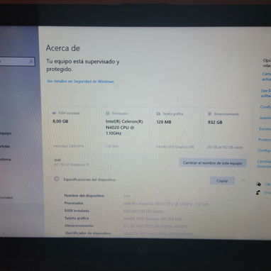 Laptop 8GB RAM y Accesorios - 4/4