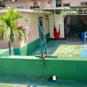 🏤🌐Casa en venta de 2 pisos en La Habana (Miramar) (5 hanitaciones)/Venta de casa en Miramar/House for sale - 10/10