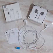 EarPods audífonos manos libre de cable para iPhone con conector Lightning - Img 45783719