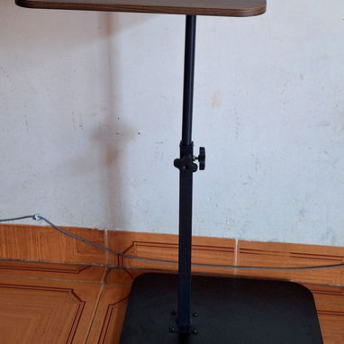 MESA AUXILIAR, DE MADERA CON SOPORTE METÁLICO - 8/8