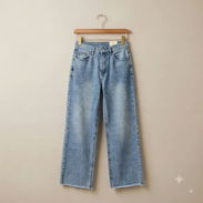 Jeans Anchos de Pierna Recta con Dobladillo Deshilachado - Marca BBKKUCK (M) - Img 57879546