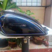Tanque de gasolina, moto gn, con su lleve de gasolina, tiene 1 saliderito. - Img 57715521