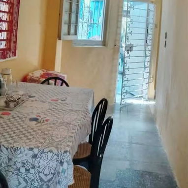 CASA INDEPENDIENTE DE 3 CUARTOS CON PLACA LIBRE EN LAWTON (CERCA DE ACOSTA Y 10 DE OCTUBRE)! - 6/8
