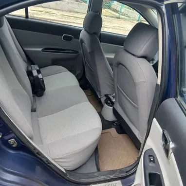 Vendo negocio Hyundai accen 2006 hecho 2010 - Img 124754130