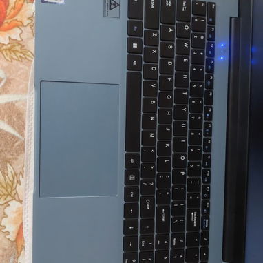 💻 Laptop Jumper (✨️NUEVA EN CAJA 📦)  ⚡️Procesador: Intel(R)  Celeron N4000 🧠Ram: 4gb ddr4 💾Almacenamiento: 128gb 🖥️ - 2/8