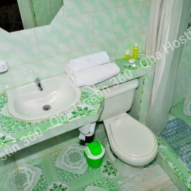 RENTA hostal colonial de 3 habitaciones con Qba Hostin 360 en CIENFUEGOS. - 4/10