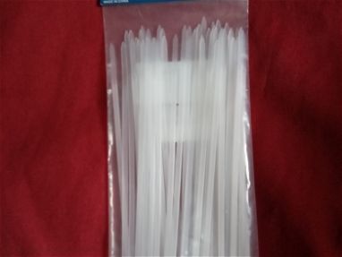 50 Bridas blancas de 20 cm. Nailon sellado - Img main-image
