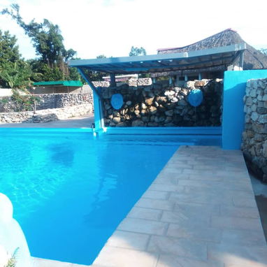 🏊🏻‍♀️Renta De Pasadías En Cacahual,Boyeros. 💵 Precio: 20 mil cup para 15 personas. 📱Reservas: +5353611268 - Img 118898551