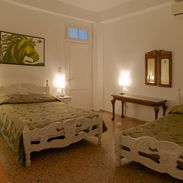 Alquiler apartamento 7 personas Habana Vieja – 2 habitaciones c/baño privado – Wifi, desayunos, parqueo vigilado - Img 55011955