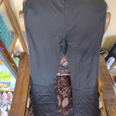 Pantalones de mujer vestir trngo tengo tallas grandes y chiquitas  en 2500$ Son de pacas  tengo de hilos, mezclilla  ect - Img 123070081