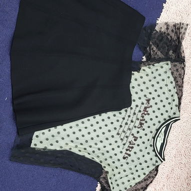 ROPA DE VENTA DE GARAJE CASI NUEVA mango, zara forever 21, Jlo. - Img 106459796