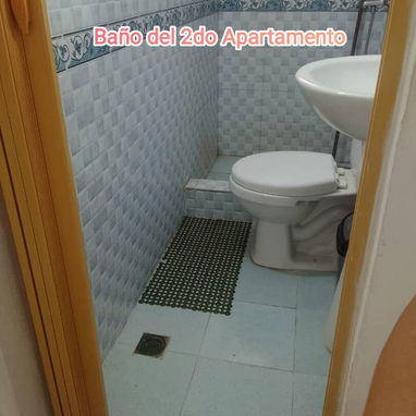 Se venden tres apartamentos ubicados en un mismo pasillo, dentro de una sola propiedad. - Img 125160871
