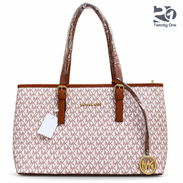 ✨ *Carteras Michael Kors* 📍*Punto de recogida #2* 💰Precio: 28 usd - Img 58071796