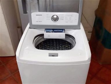 Vendo lavadora Samsung inverter automática de 17KG - Img 68214455
