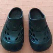 Crocs de uso #9 y 10 para adultos - Img 50939532