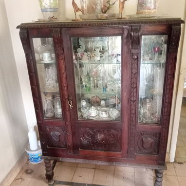 EN VENTA JUEGO DE SALA ANTIGUO Y OTROS MUEBLES. TODO EN BUEN ESTADO. BUENOS PRECIOS CON DESCUENTO PARA TRANSPORTE !!! - 4/10