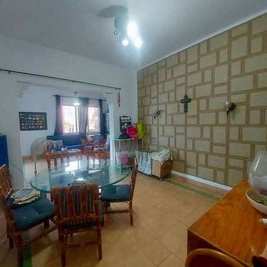 APARTAMENTO DE LOS AÑOS 50 DE ESQUINA! Gran Distribución en Línea y 12, Vedado !!! - 8/9