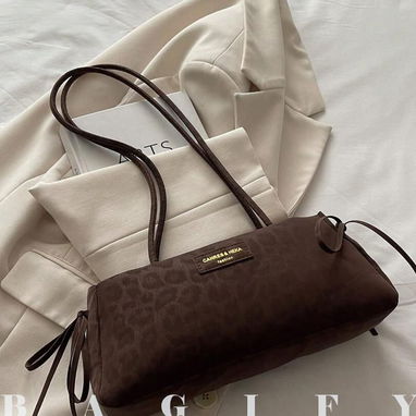 Nuevas carteras, siempre bellas - Img 121585333
