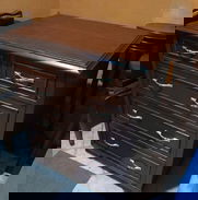 Se venden muebles de madera buena bien terminados y listos para su uso! BURO, GAVETEROS, APARADOR, VITRINA, ECT... - Img 49039985