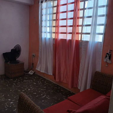 Venta de casa en MARIANAO,  2 casas en una. #28 - Img 121045800