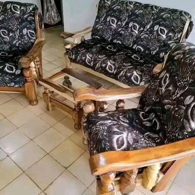 Juegos de sala y colchones , llamar al 52422734 o WhatsApp transporte incluido - Img 117917989