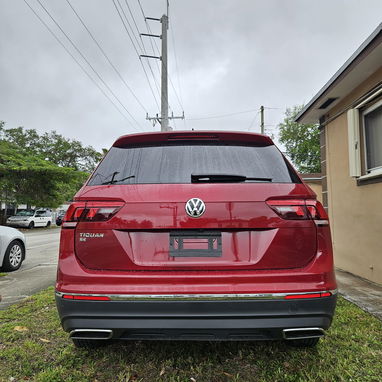 Volkswagen Tiguan SE 2021 | 34 mil millas • 3 filas • Techo panorámico • Impecable - 3/10