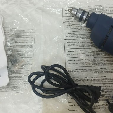 Taladro eléctrico nuevo en caja con un juego de carbones de respuesto - 3/4