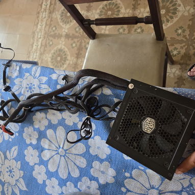 Vendo fuente cooler master 750w sellada perfecto estado - Img 124454152