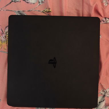 PS4 con dos mandos y un 1tb de disco!!!! - Img 123706057