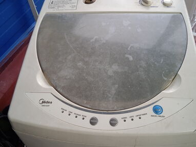 Vendo lavadora Midea automática de 5 kg - Img main-image
