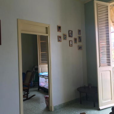 Se vende casa semi independiente, en la Habana Vieja. - Img 122009292