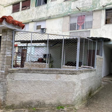 SE VENDE APARTAMENTO EN EL BAHÍA REPARTO ANTONIO GUITERAS HABANA DEL ESTE. - 5/10