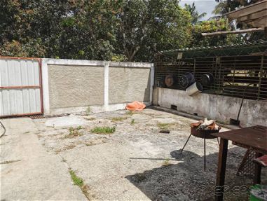 Se vende finca con piscina en Villa María, Guanabacoa. - Img 67503632