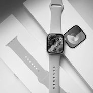 Reloj de inPone plateado. - Img 55922991