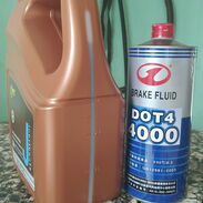 Se vende pomo de aceite de motor  20w50 de 4lt y líquido para frenos - Img 45095996