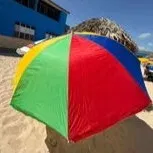 Sombrilla multicolor de playa - Img 57290195