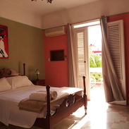 📍Cod.Z Casa de Renta en Playa, Tiene 3 Habitaciones, 2 Baños + Planta Eléctrica y Wi-Fi - Img 52476294