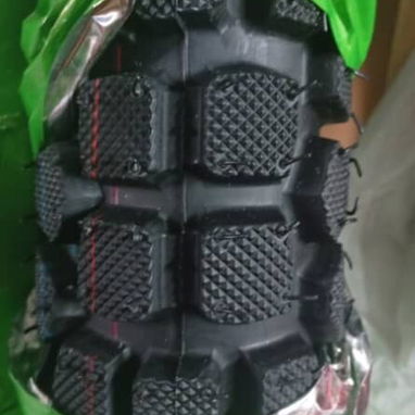 Se vende goma de moto 18x300 - 2/2