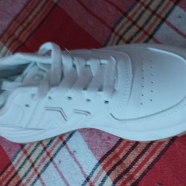 Tenis blancos New Balance Talla 37 - 2/3