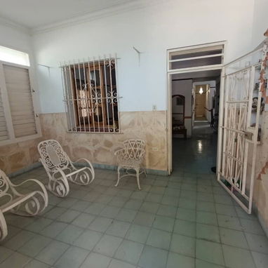 🏠 ¡EN VENTA! Casa independiente en Playa, La Habana 📍  💰 Precio: $85,000 USD (Negociable) - 3/10