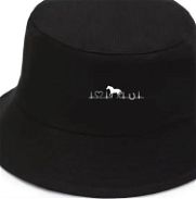 Oferta de pachanga y gorra de diferentes modelos para el verano - Img 45821523